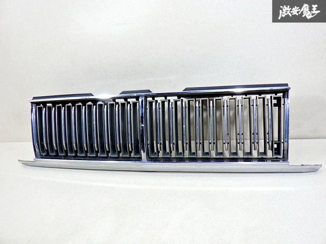 希少!!破損無し！】NISSAN 日産 純正 Y30 セドリック フロントグリル