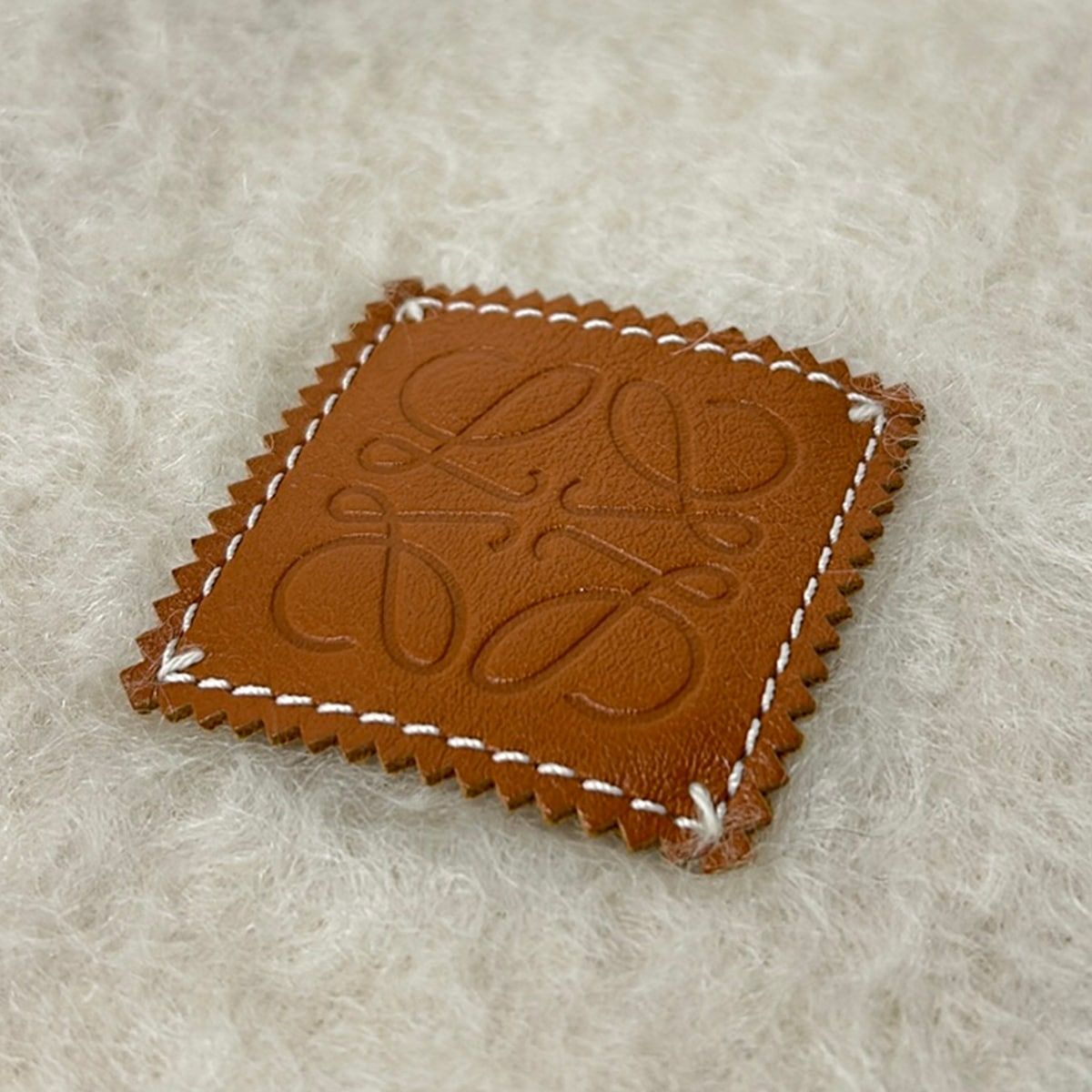 LOEWE(ロエベ) マフラー美品 - アイボリー ウール - メルカリ
