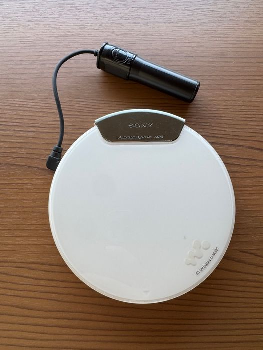 SONY CD WALKMAN D-NE820 ジャンク - メルカリ