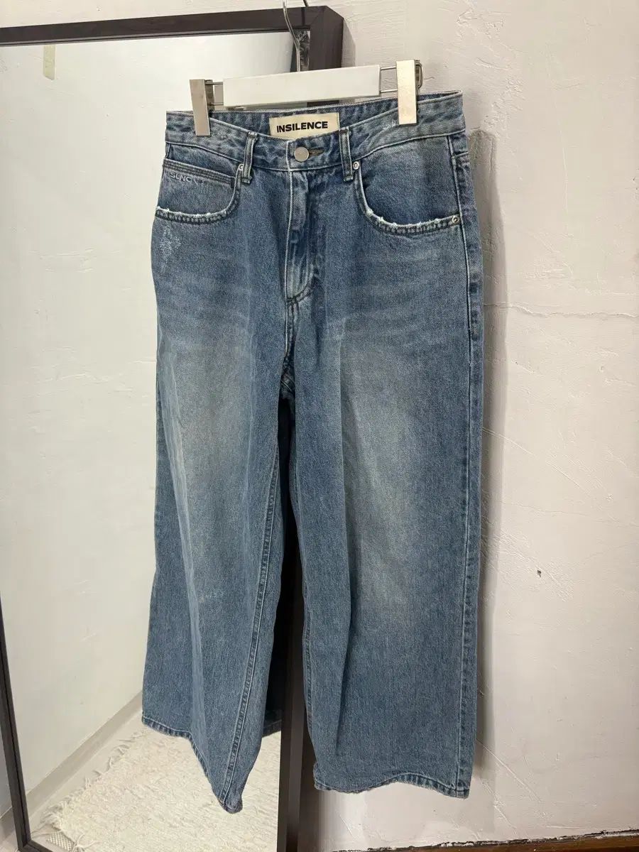 Insilence パンツ