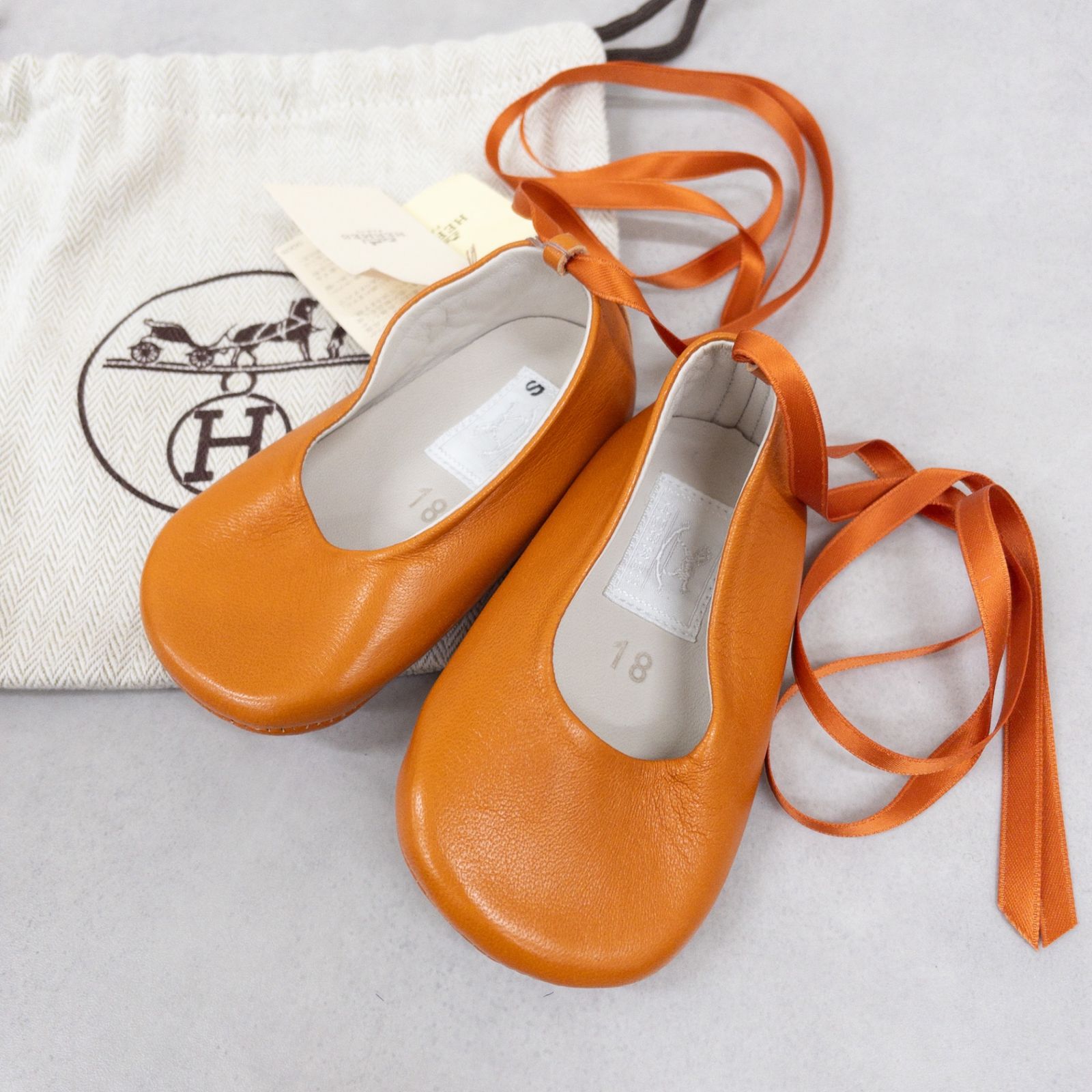 【未使用品】HERMES エルメス ベビーシューズ ファーストシューズ レザー リボン オレンジ b02385
