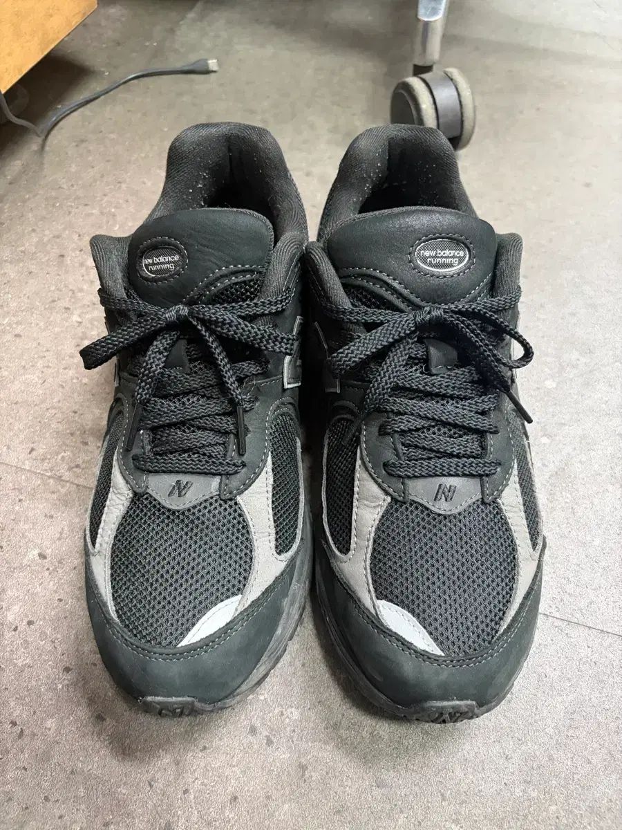 ニューバランス 2002R サイズ27.5 出品
