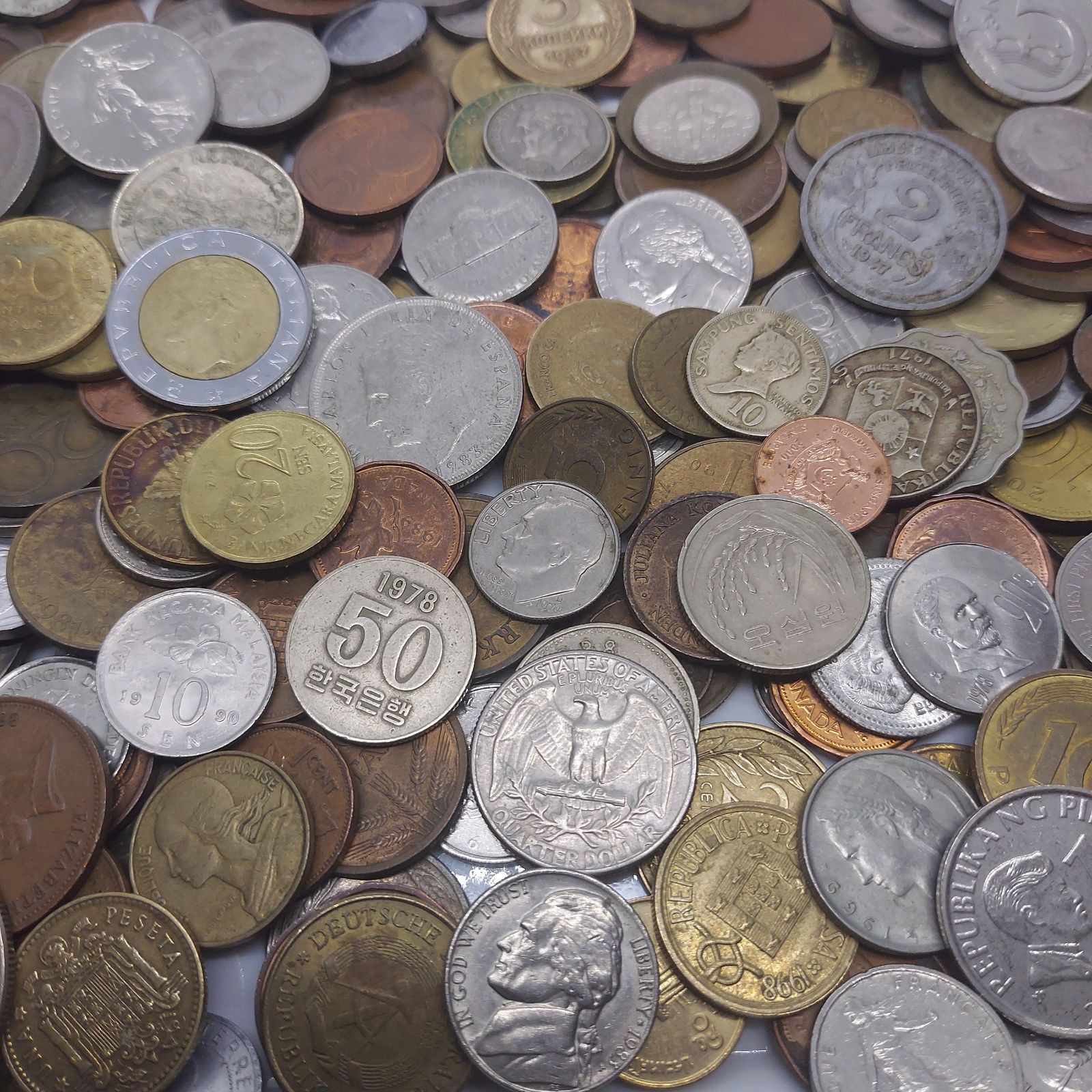 外国コイン まとめて 約1.6kg(袋込み) 5980円 海外硬貨 古銭 大量