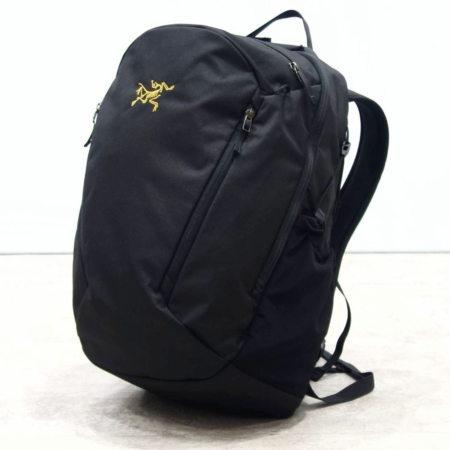 美品 アークテリクス ARCTERYX バックパック デイパック リュック マン