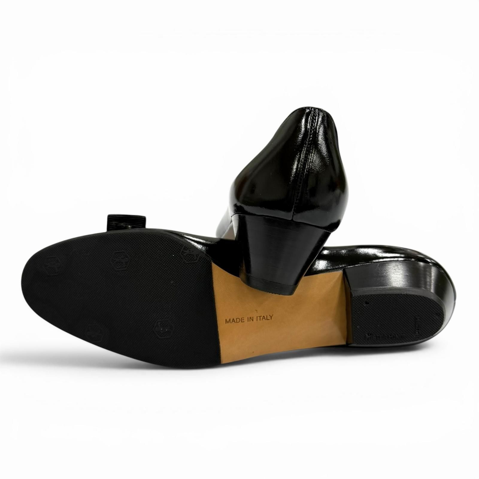 未使用品☆Salvatore Ferragamo サルヴァトーレフェラガモ ヴァラ ロゴ