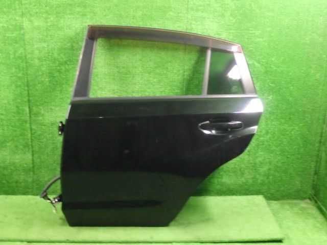インプレッサ DBA-GP3 左RドアASSY 32J 黒 60409FJ0109P 9386