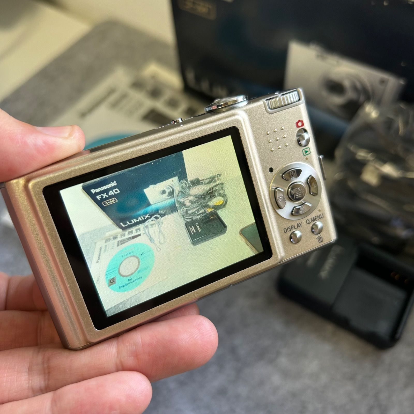 動作確認済】パナソニック LUMIX DMC-FX40 充電器 バッテリー付
