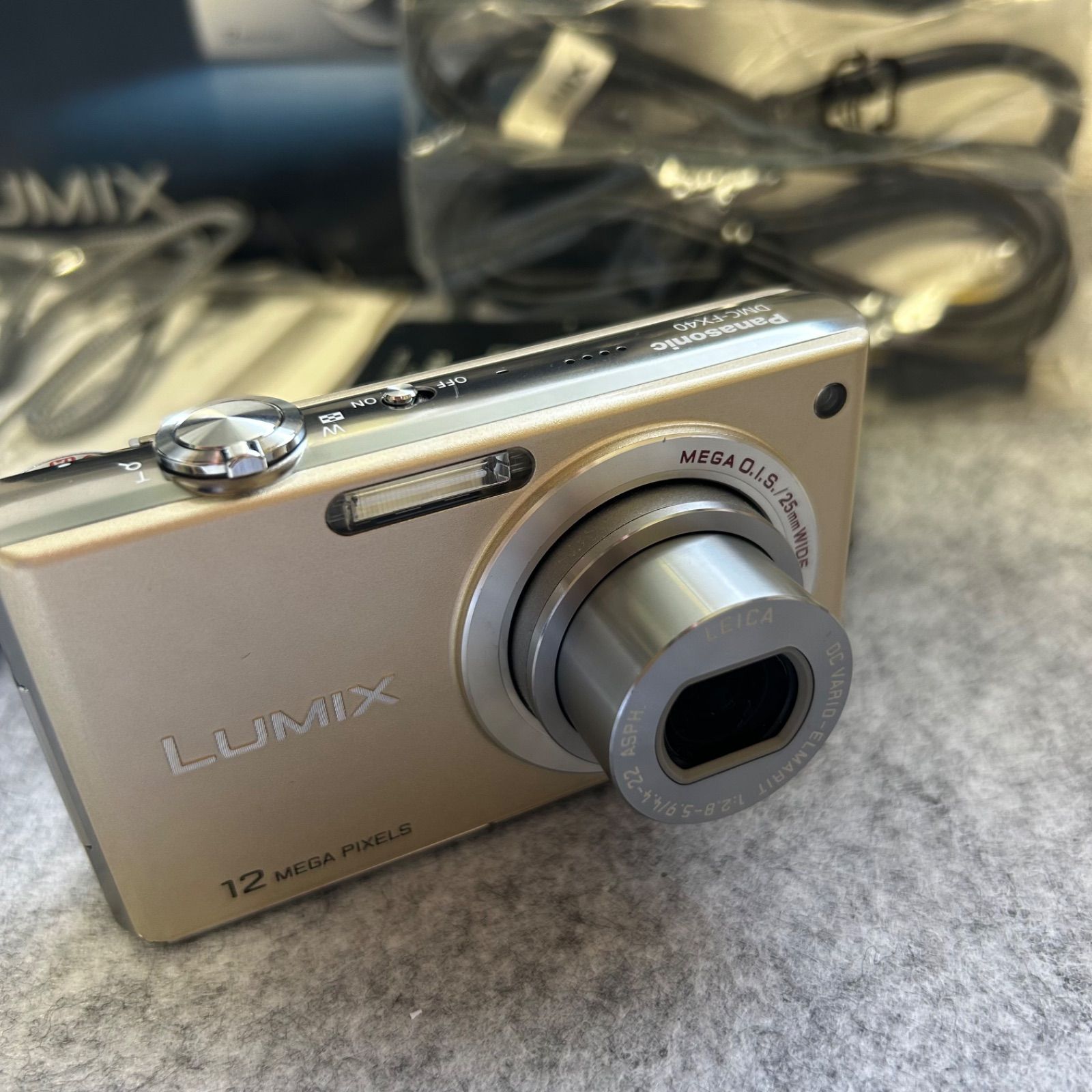 動作確認済】パナソニック LUMIX DMC-FX40 充電器 バッテリー付