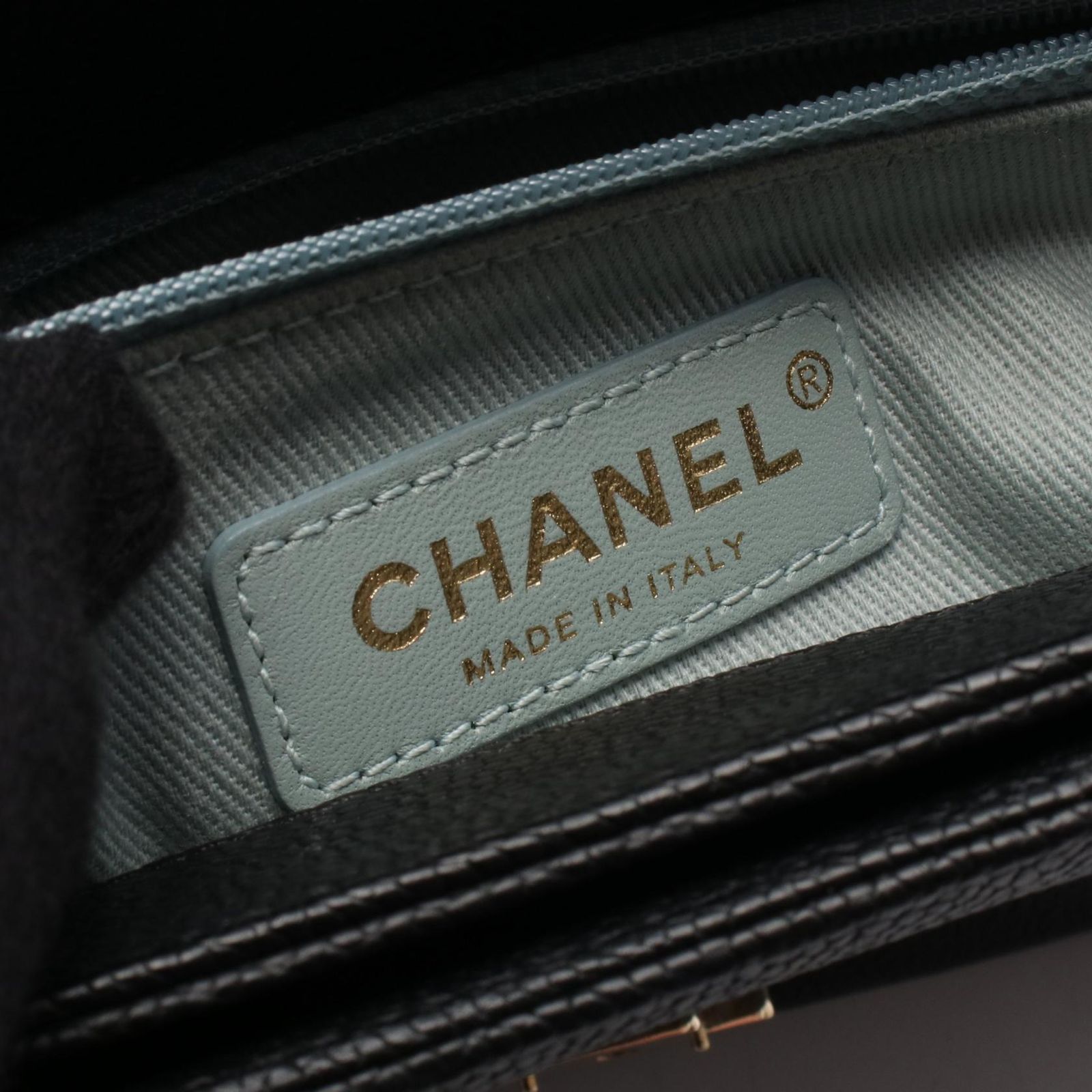 シャネル CHANEL ショルダーバッグ マトラッセ ハーフココ ブラック キャビアスキン(グレインドカーフ) マトラッセ ハーフココ 2wayチェーンショルダー レディース
