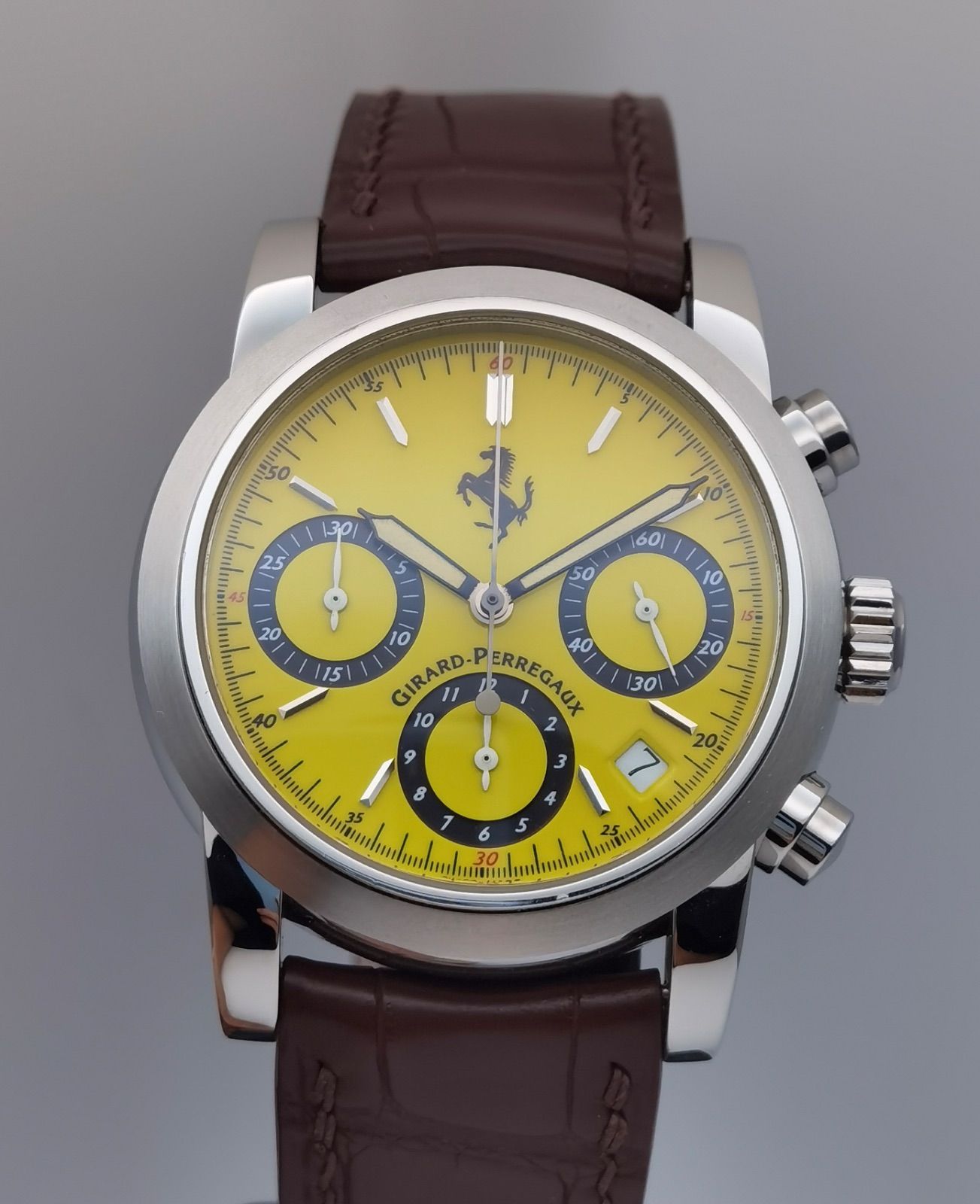 中古美品 ジラールペルゴ GIRARD-PERREGAUX フェラーリ 8020 クロノ