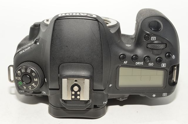 260718☆極上☆Canon デジタル一眼レフカメラ EOS 90D ボディー EOS90D