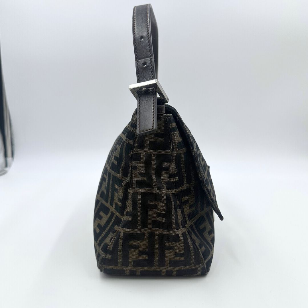 美品】Fendiズッカ マンマバケット ワンショルダーバッグ - メルカリ