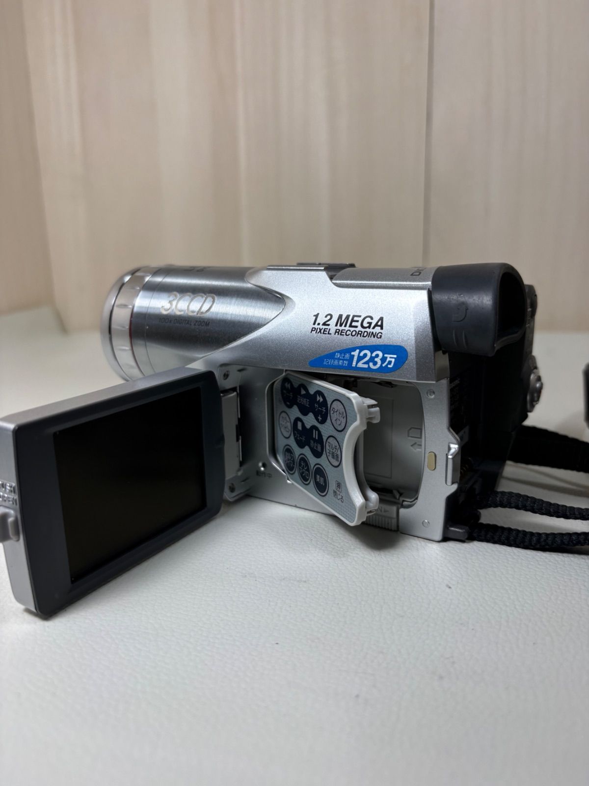 動作確認済・美品】Panasonic NV-GS70 デジタルビデオカメラ 3CCD