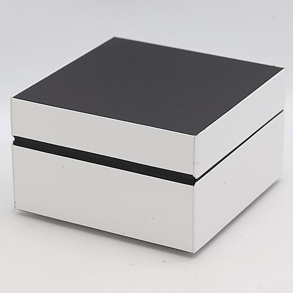 シャネル J12 空箱 ホワイトカラー メンズ/レディース腕時計 2000000