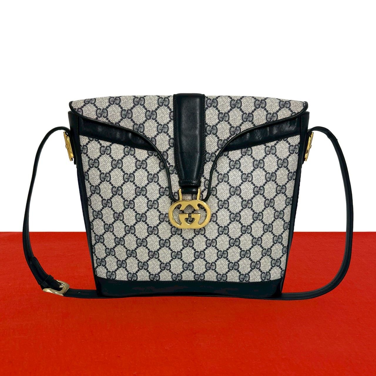 極 美品 GUCCI グッチ オールドグッチ ヴィンテージ ロゴ 金具 GG 柄 レザー 本革 ショルダーバッグ ハンドバッグ ベージュ 87776