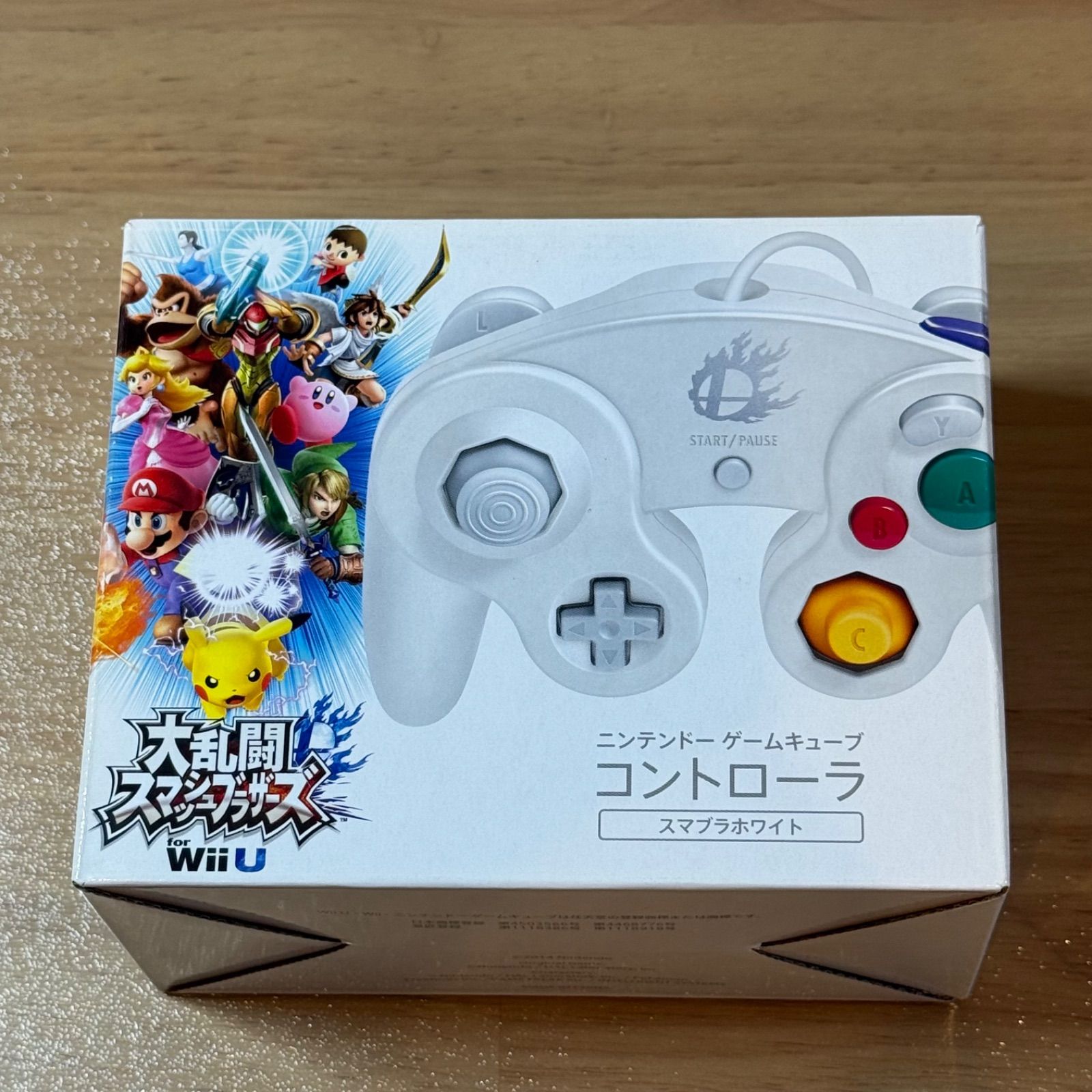 7-093【極美品】GC ゲームキューブコントローラ スマブラホワイト 箱