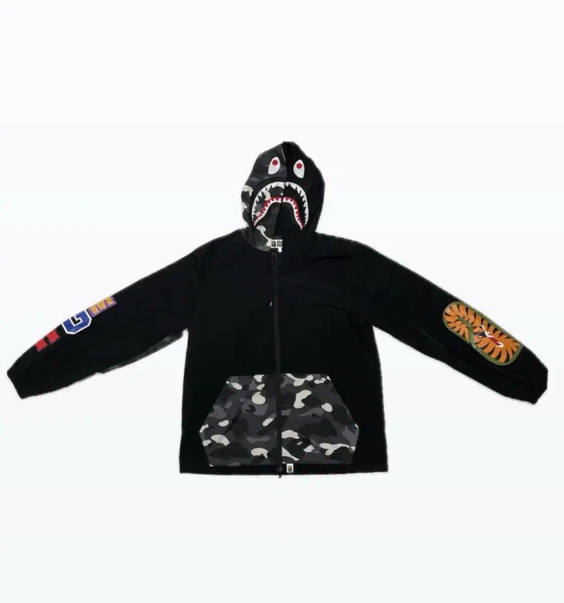 A BATHING APE シティカモ シャーク ウィンドブレーカー L