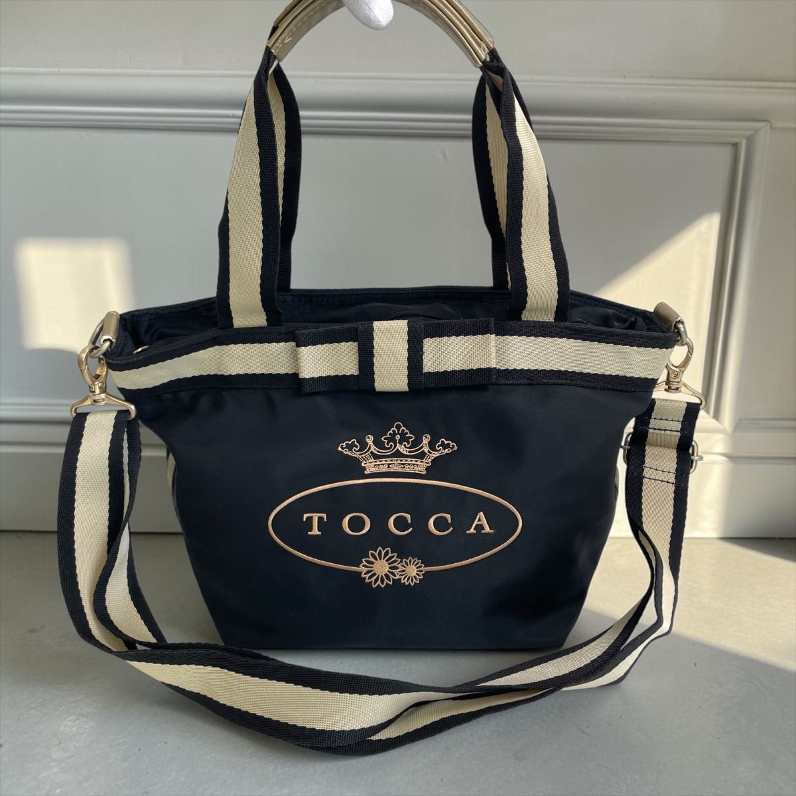 TOCCA　ショルダーバック　2way TOCCA ショルダーバッグ ブラック 2way ハンドバッグ リボン バイ