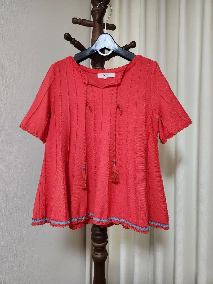The HANDSOME 正規品 O'2nd オッズセカンド エスニック タッセル ニット ブラウス (サイズ 85 / レッド) 9,672円
