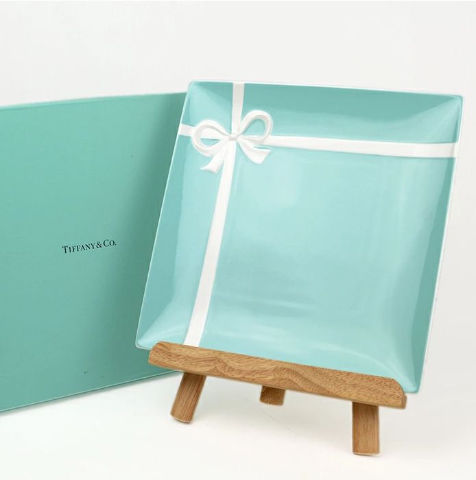 美品 Tiffany&Co. ティファニー ブルーボックス プレート ギフト プレゼント ホワイト デザート 皿 マルチプレート パーティ お祝い