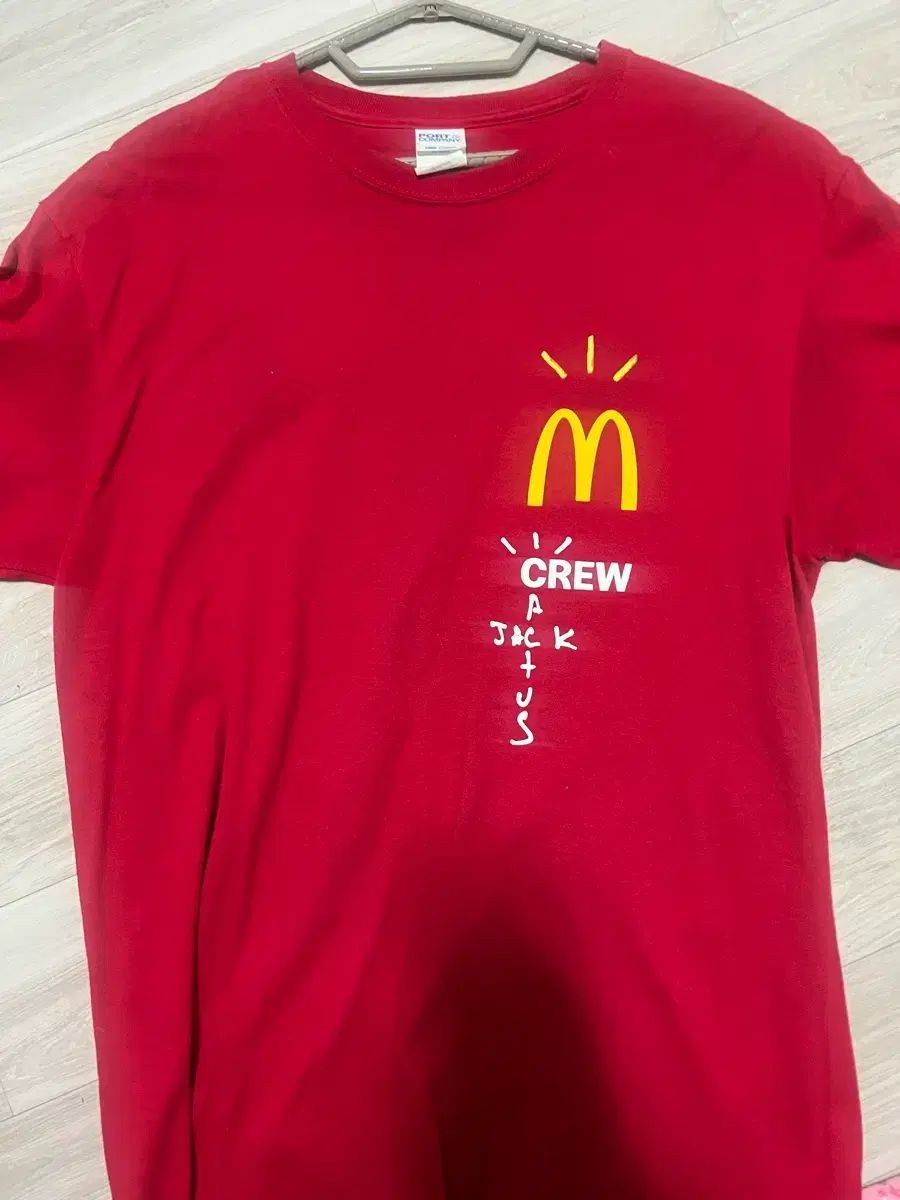 マクドナルド トラヴィス スコット 半袖Tシャツ レッド L