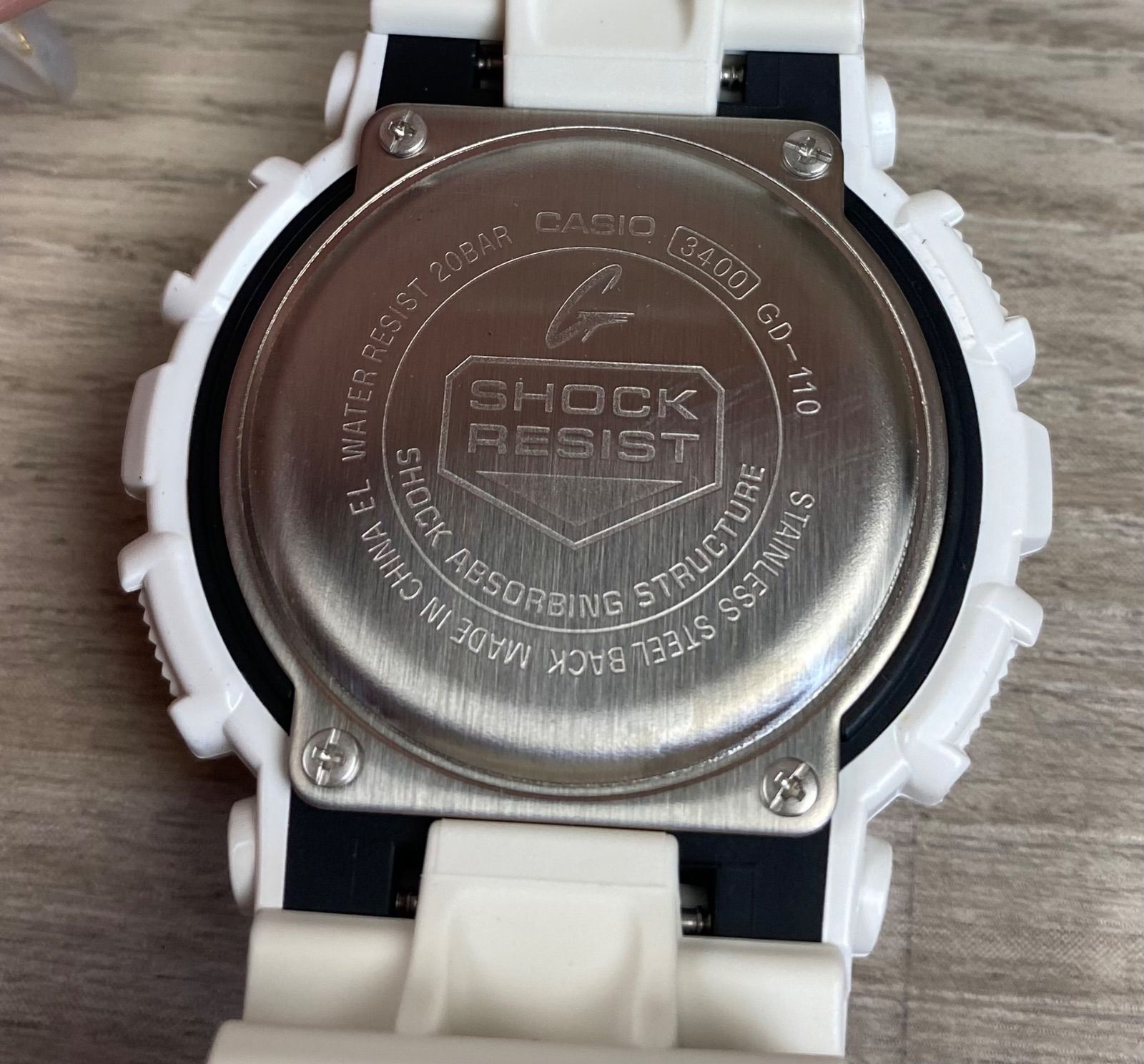 CASIO】 G-SHOCK デジタル腕時計 GD-110＊JA 3400P ホワイト 26WK1134 
