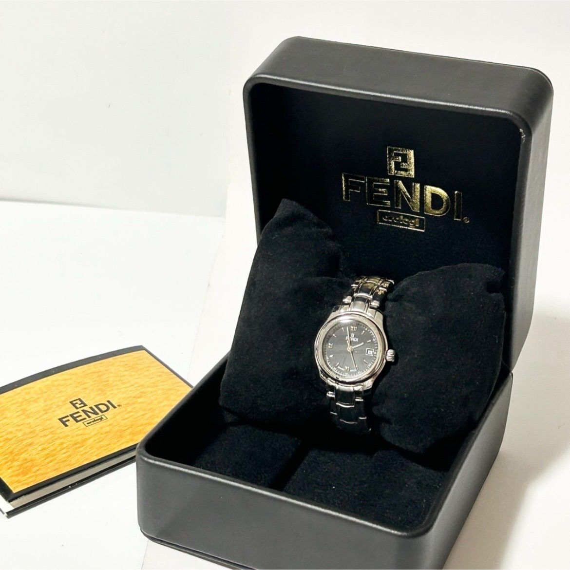 FENDI フェンディ 1800 Lブラック クオーツ 腕時計 FENDI フェンディ クオーツ 062-761 QZ ブラック文字盤 デイト