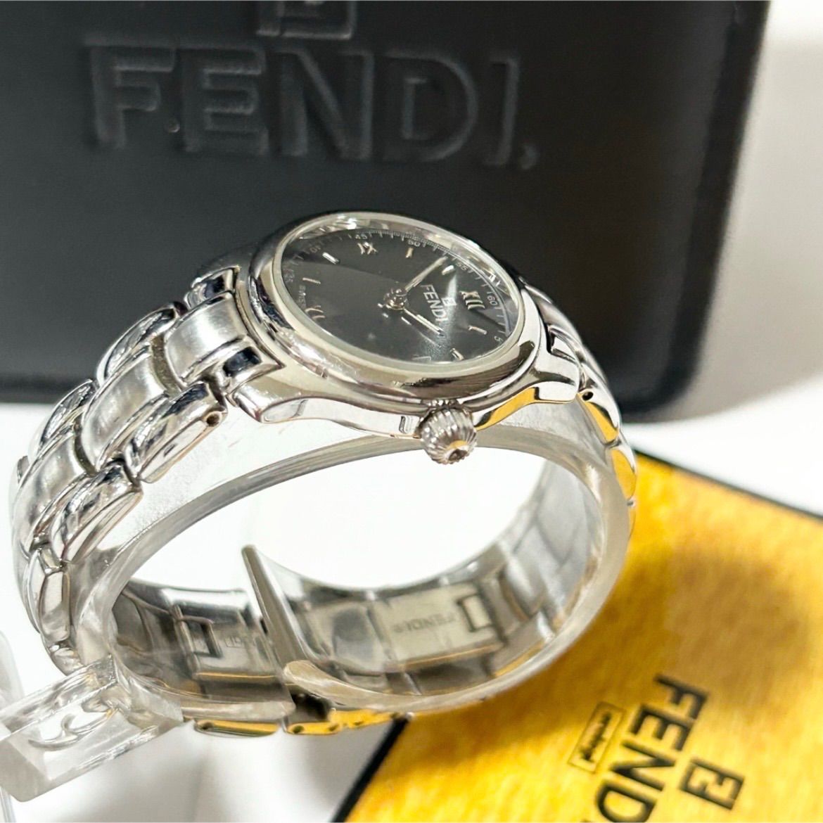 FENDI フェンディ クオーツ 062-761 QZ ブラック文字盤 デイト