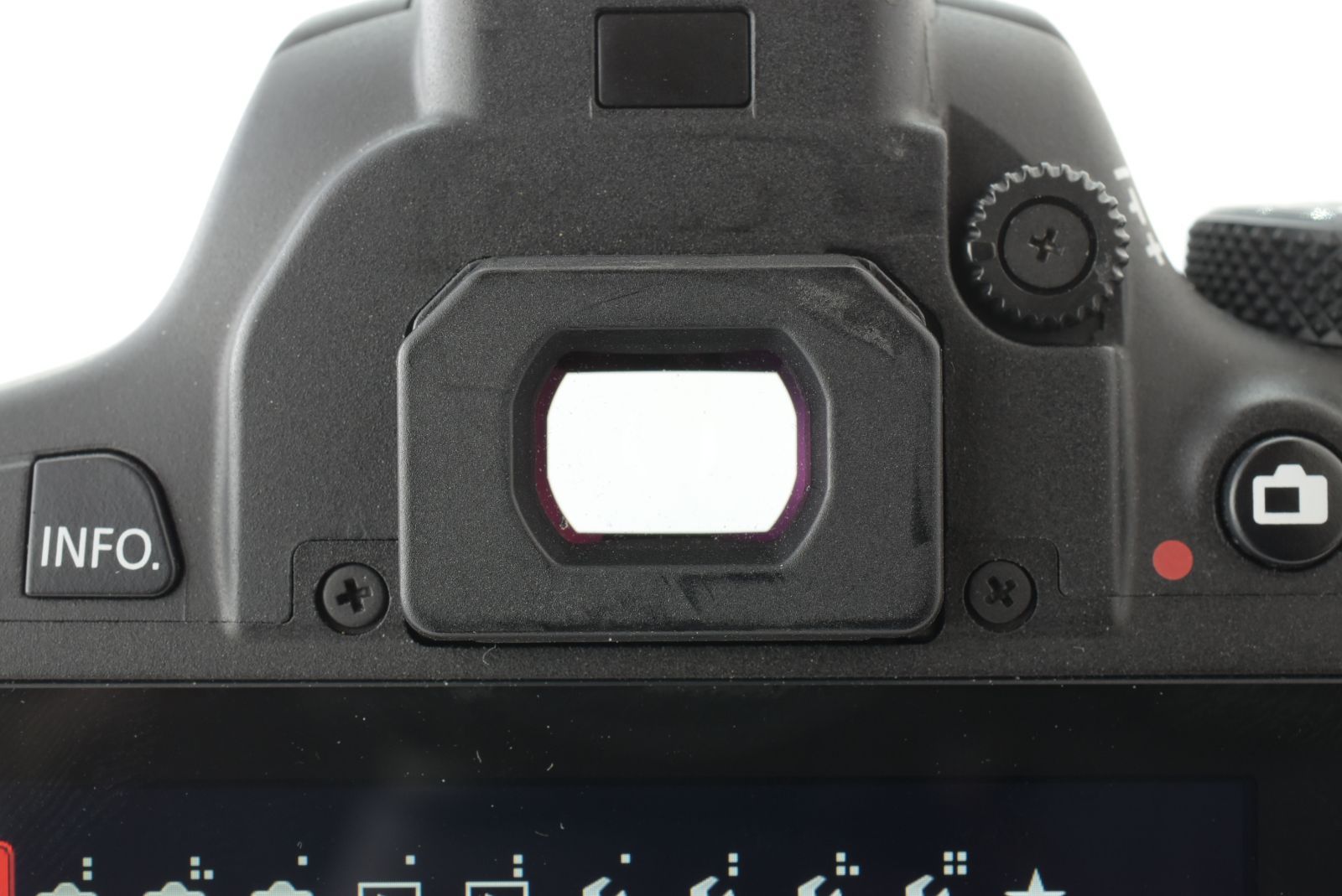 美品 シャッターカウント 29911回】Canon EOS Kiss X7 EF-S 18-55mm F4