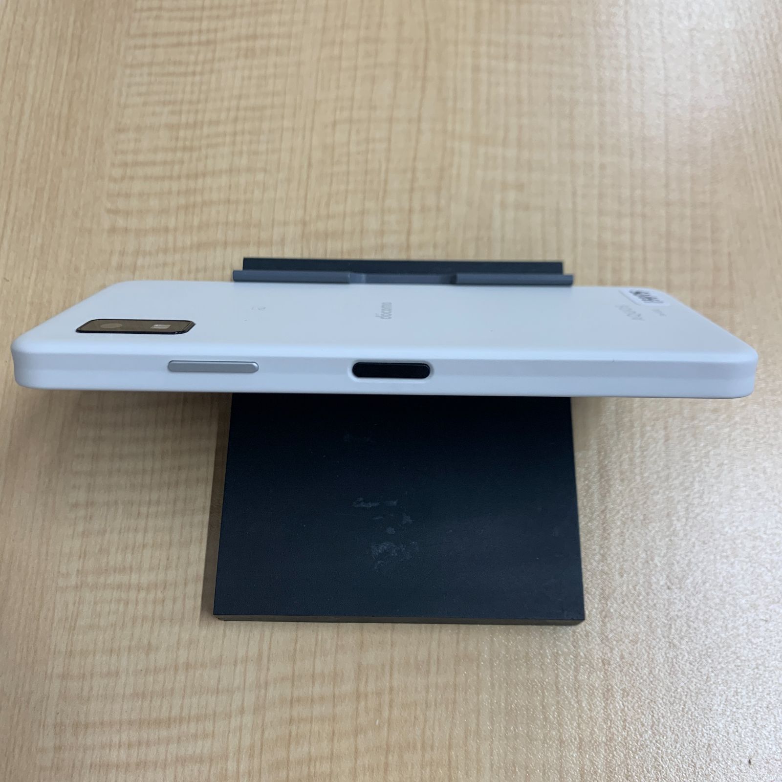 美品 AQUOS wish3 64GB ホワイト SIMフリー SH-53D - メルカリ