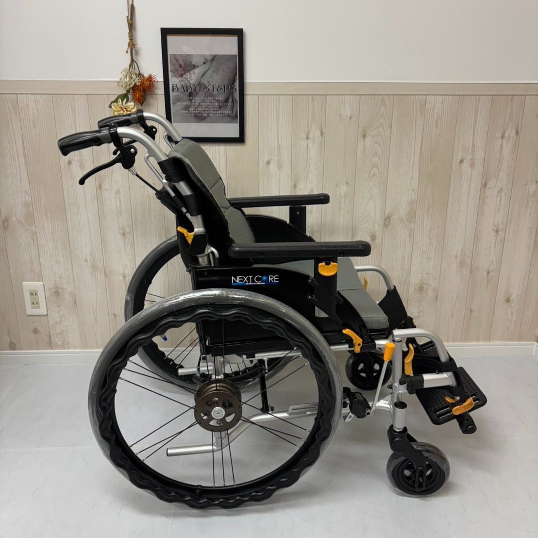消毒済 中古 車椅子】すぐ使える車椅子 美品 NEXT-51B 松永製作所
