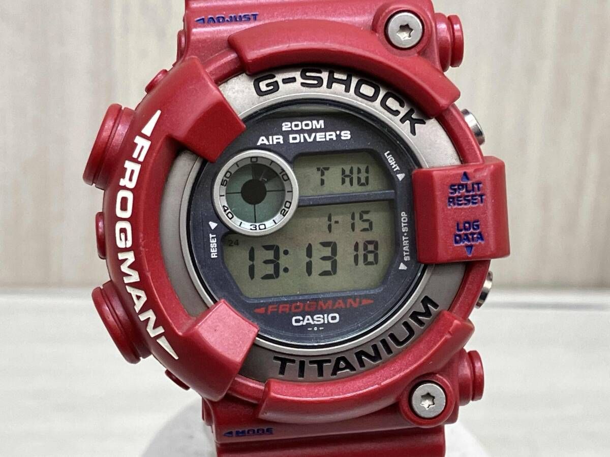 CASIO／FROGMAN GーSHOCK DW-8201GF-4 パールレッド クォーツ ケースサイズ 4.3cm ラバーベルト バックル傷あり