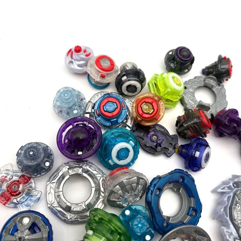 ベイブレードバースト 40個　ランチャー　パーツ　 セット ジャンク】ベイブレードバースト まとめ売り ランチャー パーツ多数