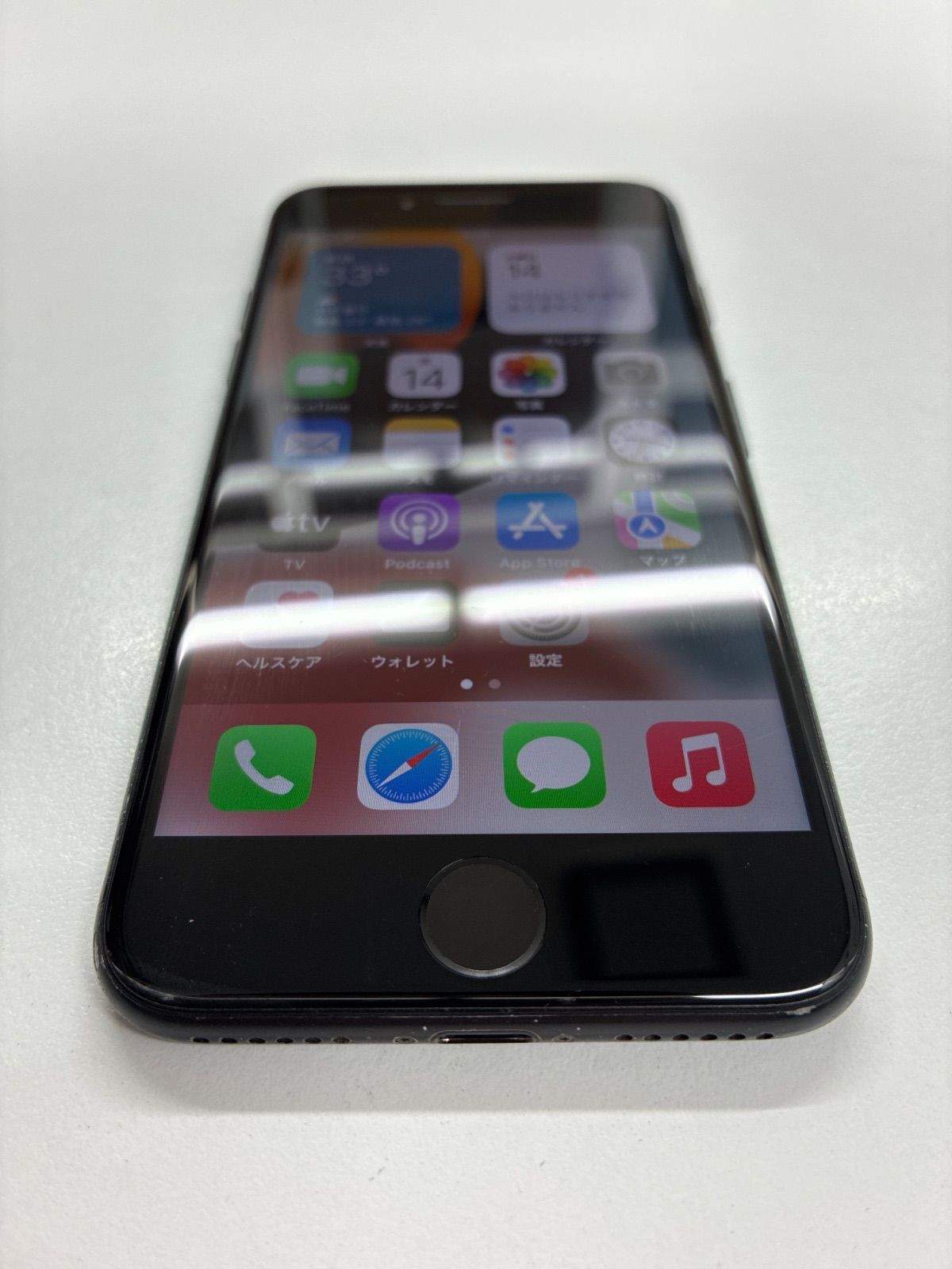 iPhone 7 32GB ブラック au SIMロックあり 動作品 バッテリー69