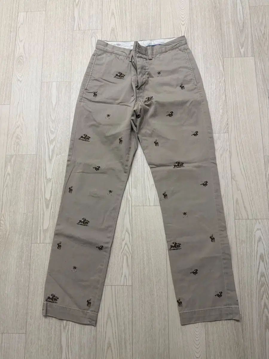 ポロラルフローレン チノパンツ 6,936円