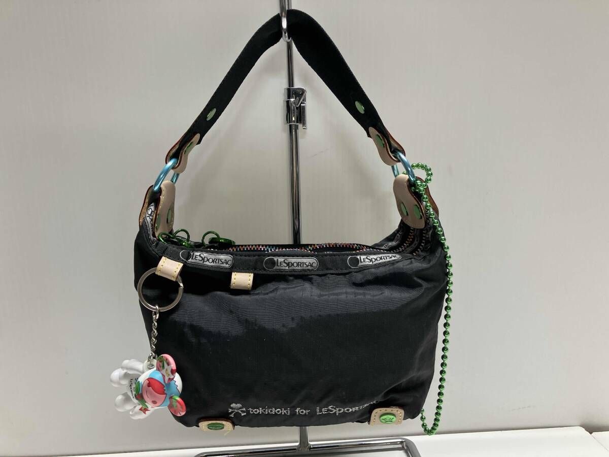 LeSportsac（レスポートサック）× tokidoki（トキドキ）バンドバッグ ポーチ / ブラック 小さめ