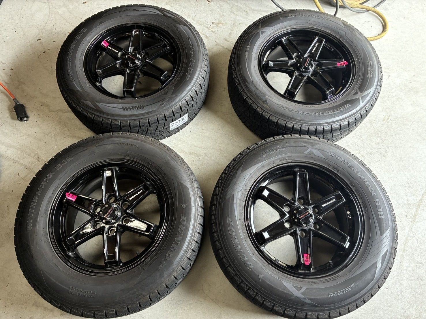 Weds KEELER アルミホイール　スタッドレスタイヤ　265/65R18　 4本 60,500円