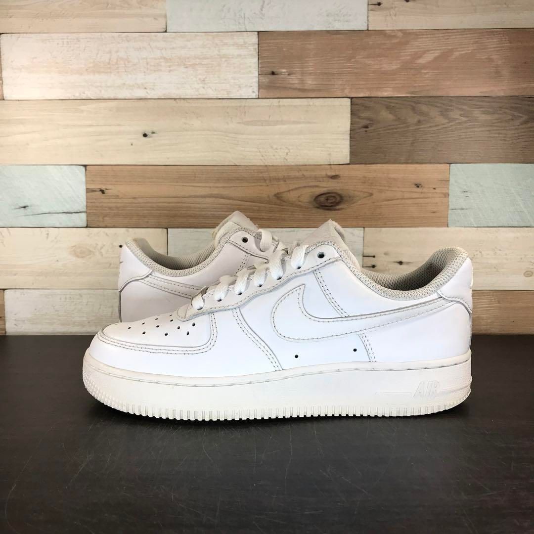 人気 定番 NIKE AIR FORCE 1 07 LOW WHITE エア フォース 1 ロー