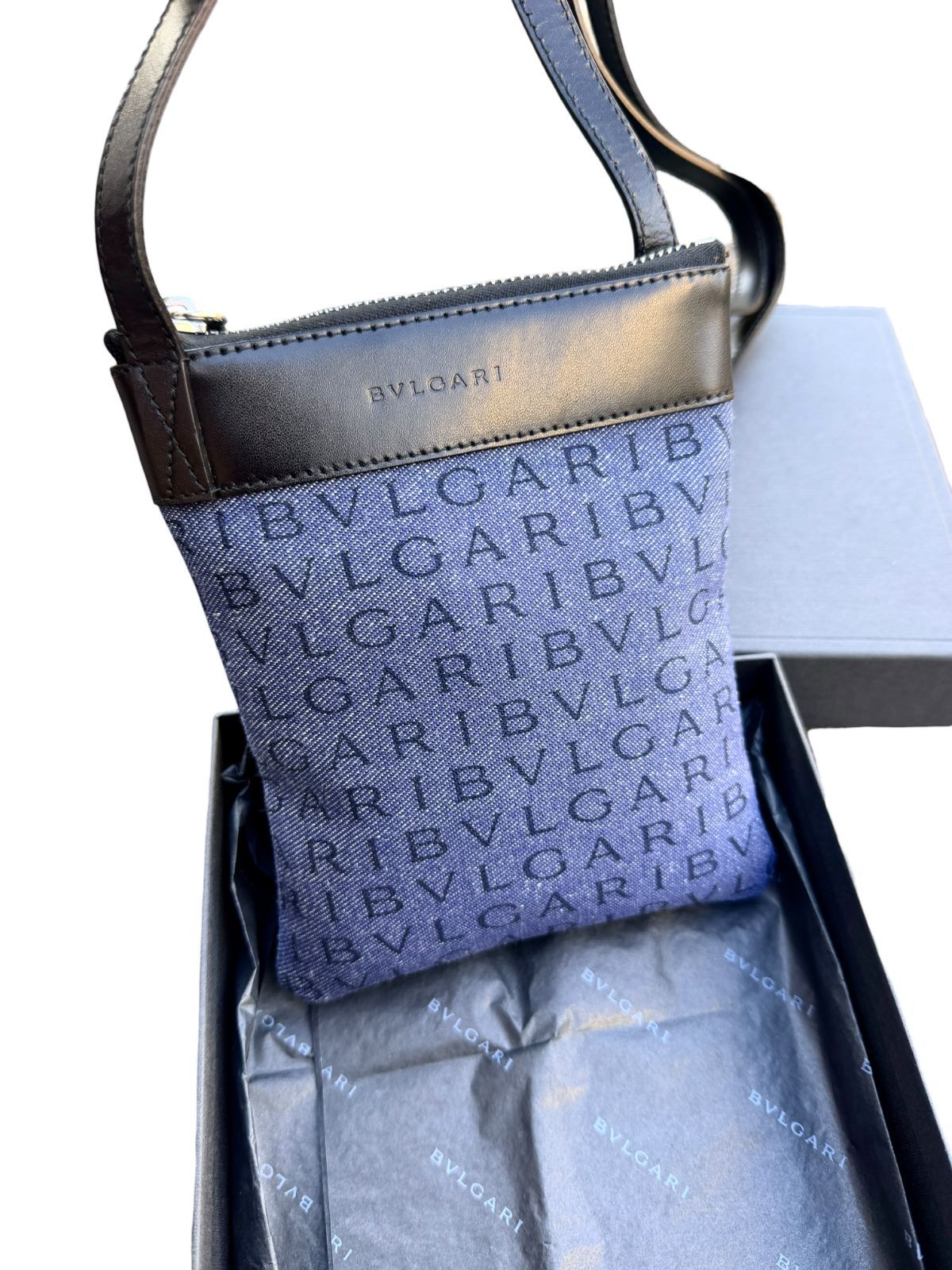 保管品◇本物◇BVLGARIブルガリロゴマニアデニムショルダーバッグPOUCH