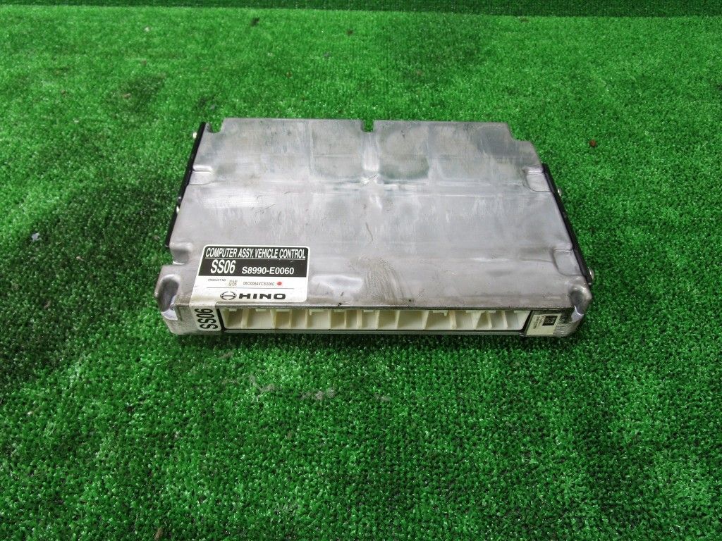 VEHICLE　コントロール　　SS06　　S8890-E0060　日野自動車 プロフィアQKG-GN1APBA H24年　 C12-25-5874