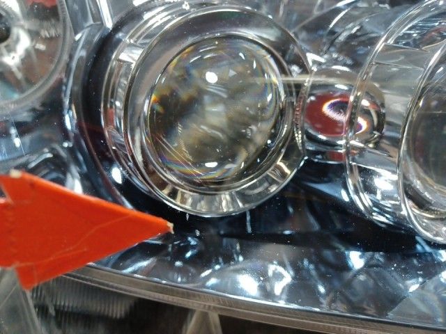 SAI AZK10 右ヘッドランプ・ヘッドライト G コイト 75-6 81110-75120