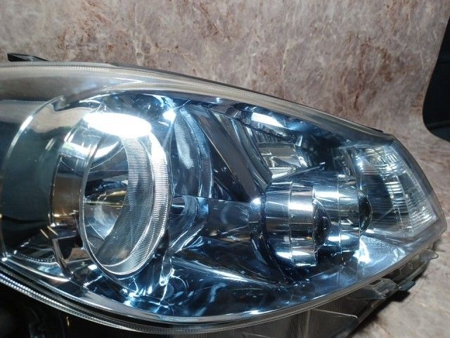 SAI AZK10 右ヘッドランプ・ヘッドライト G コイト 75-6 81110-75120