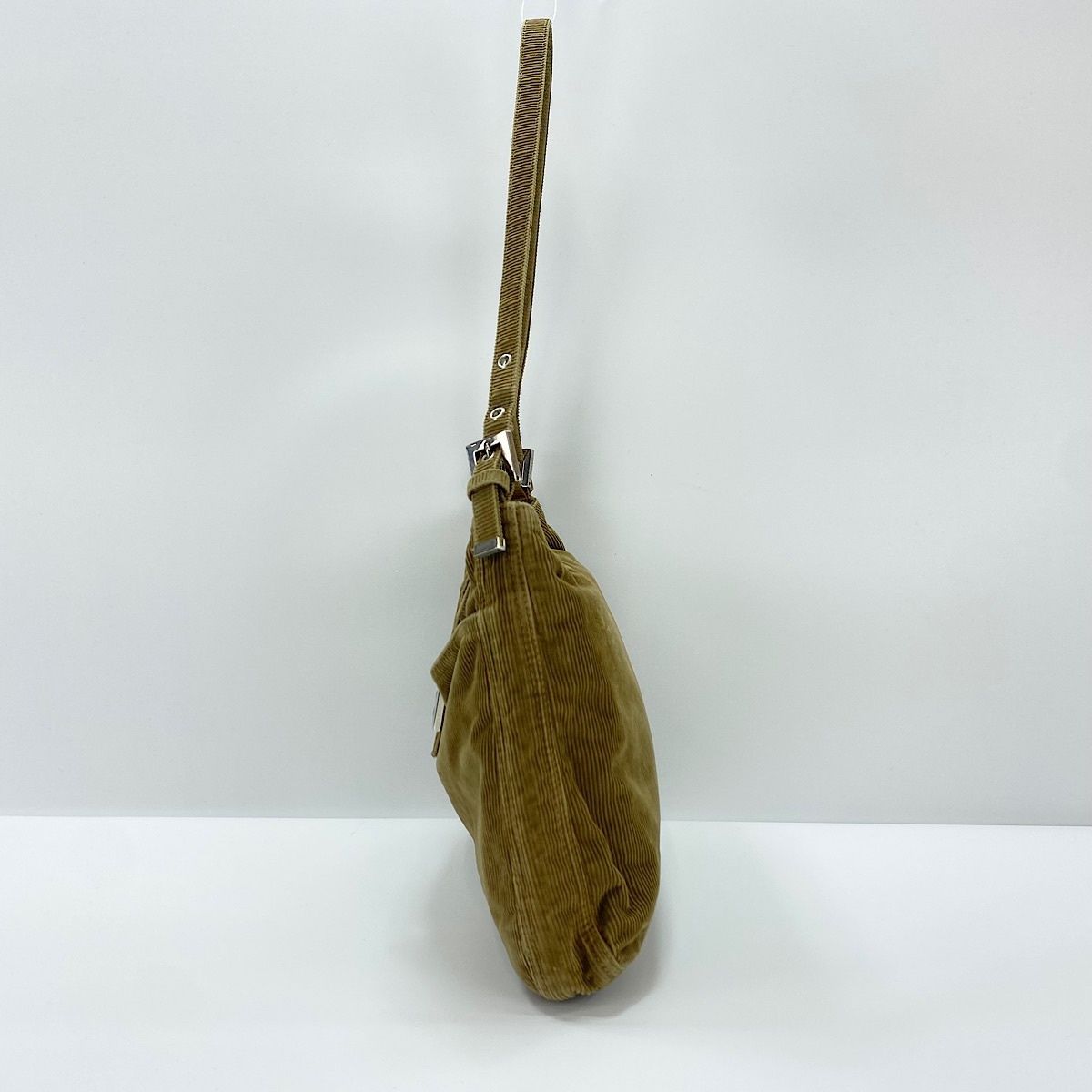 FENDI フェンディ ショルダーバッグ マンマバケット【中古】
