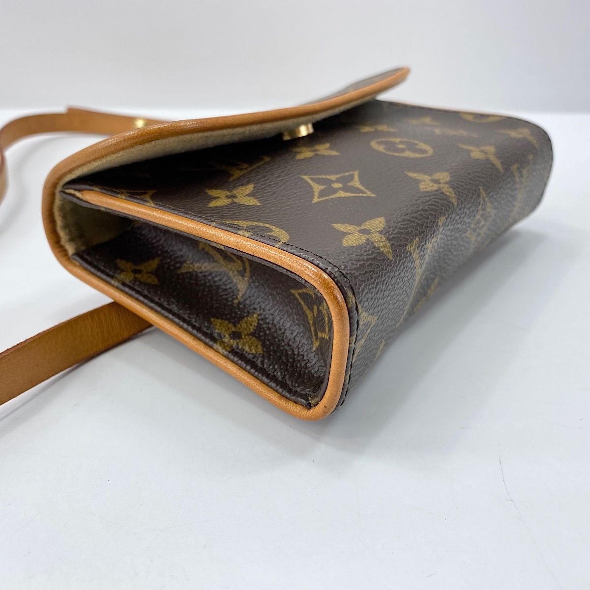 LOUIS VUITTON ルイ・ヴィトン ウエストバッグ ポシェット