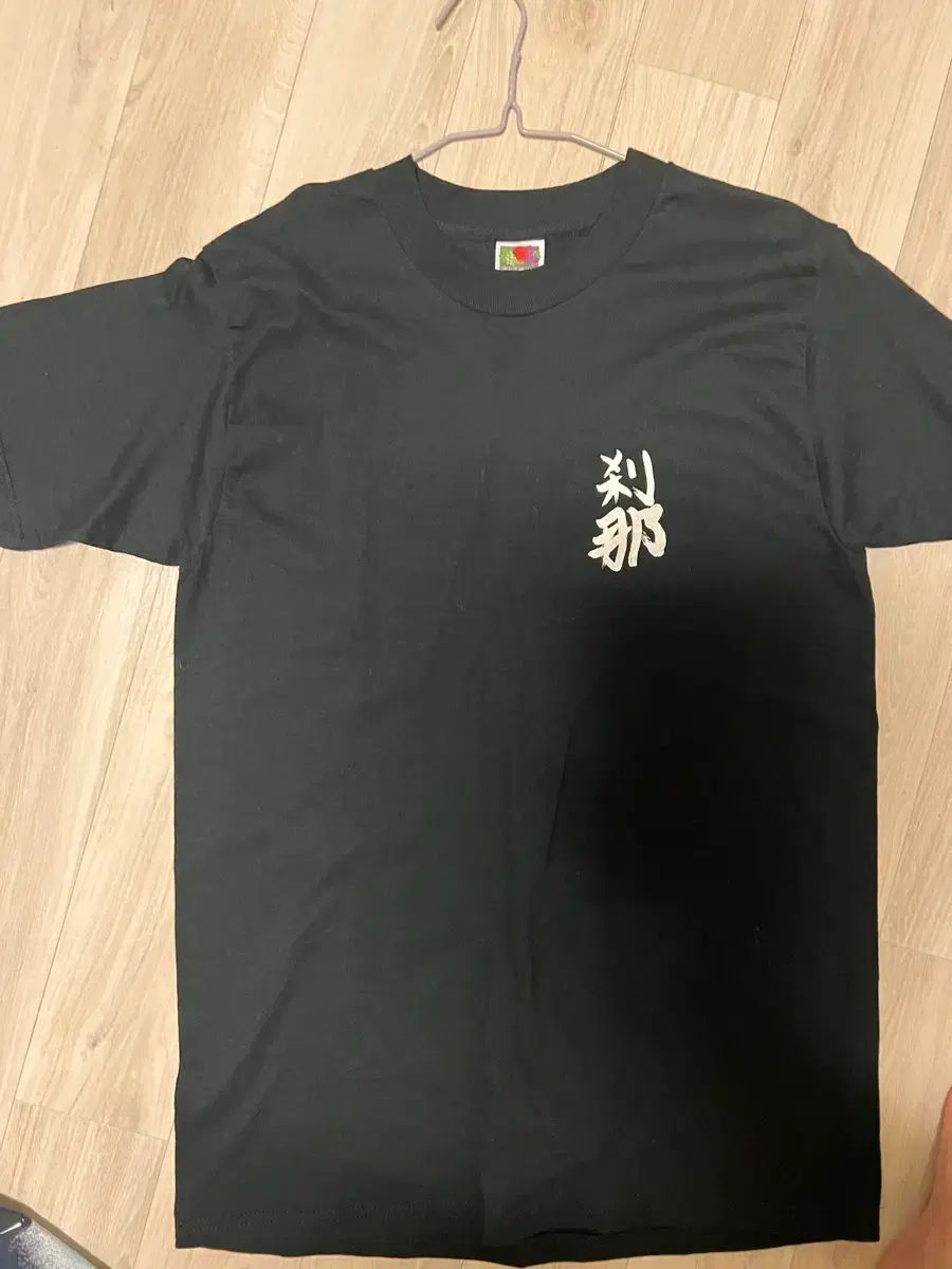 フルーツオブザルーム ブラック 半袖Tシャツ 6,669円