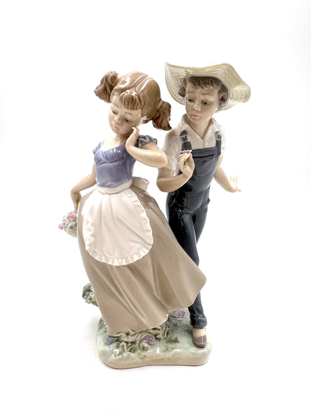 LLADRO リヤドロ　恋の花が咲く　Love in Bloom フィギュリン 置物 陶器人形