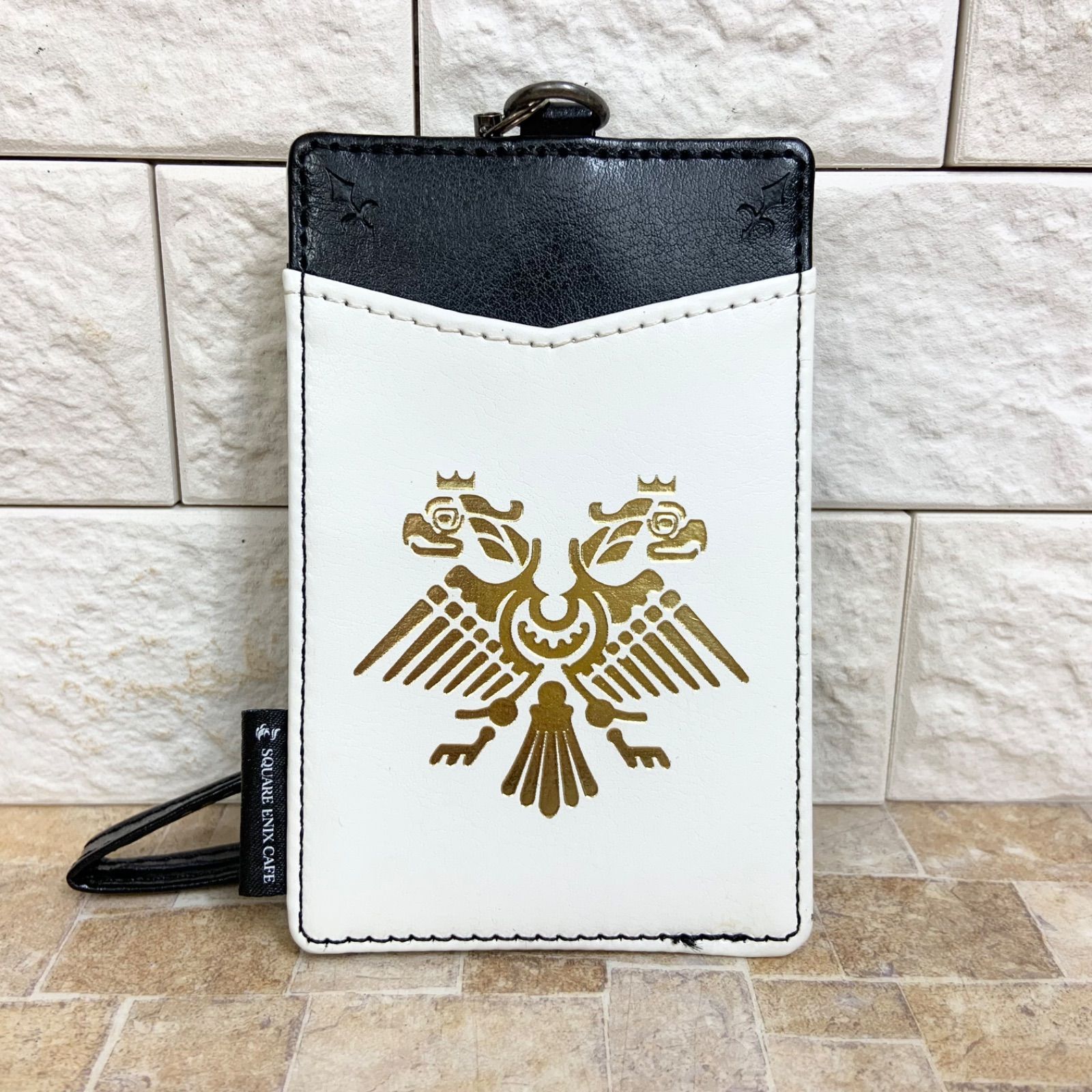 ドラゴンクエストXI S パスケース Black＆White スクエニカフェ限定