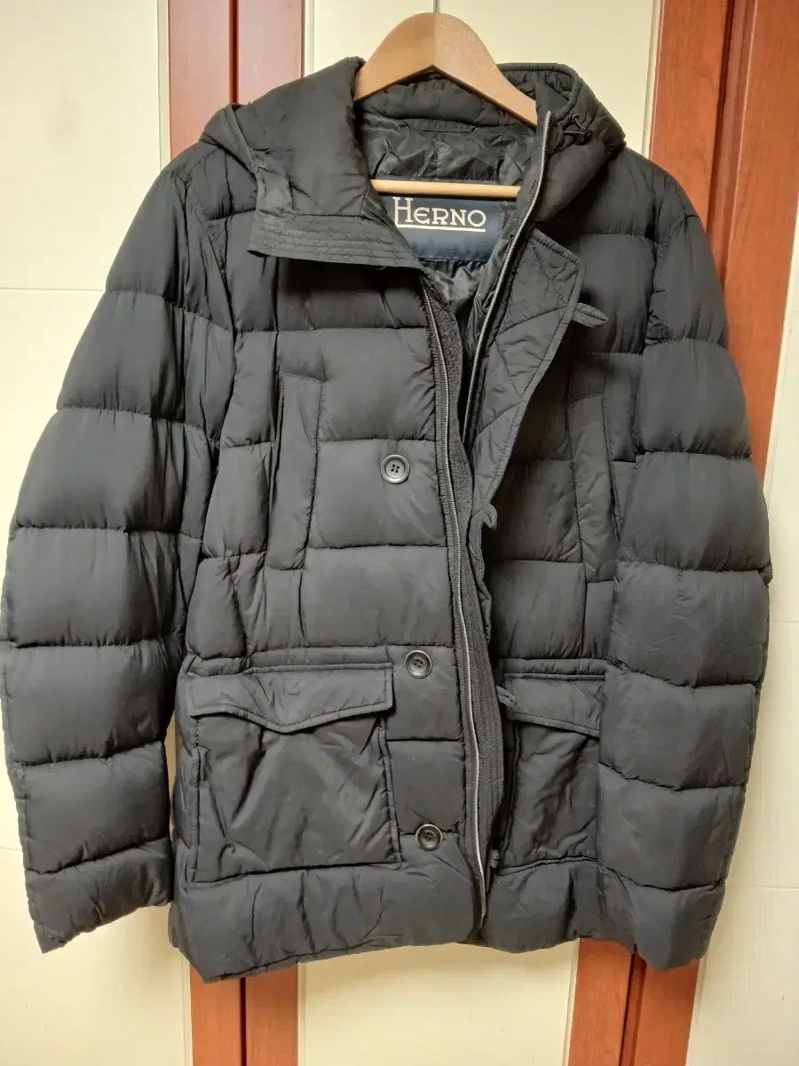 HERNO ヘルノ ダウン ブラック フード アウター 59,227円