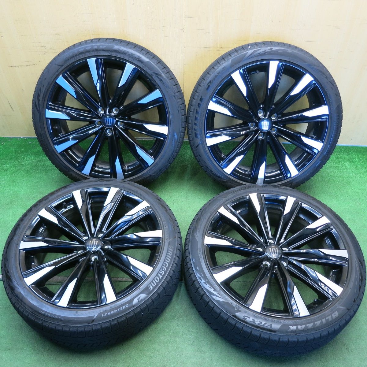 スタッドレス ブリヂストン VRX2 215/55R17 クラウン アスリート ブリヂストン スタッドレス トヨタ クラウン ブリザック VRX2 215