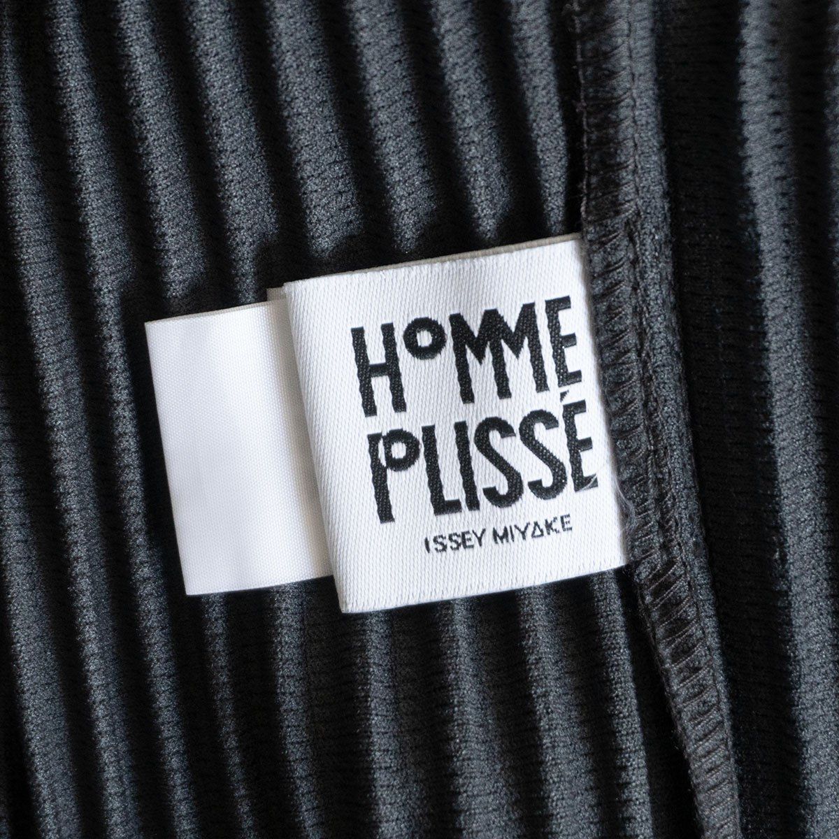 美品】 HOMME PLISSE ISSEY MIYAKE 【半袖 プリーツ シャツ】4 グレー